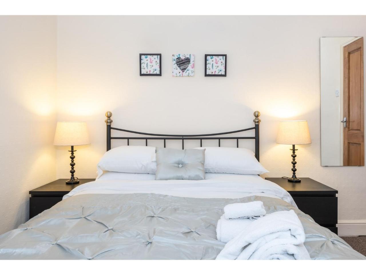 约克Beautiful 2 Bed With Free Parking - Pass The Keys公寓 外观 照片