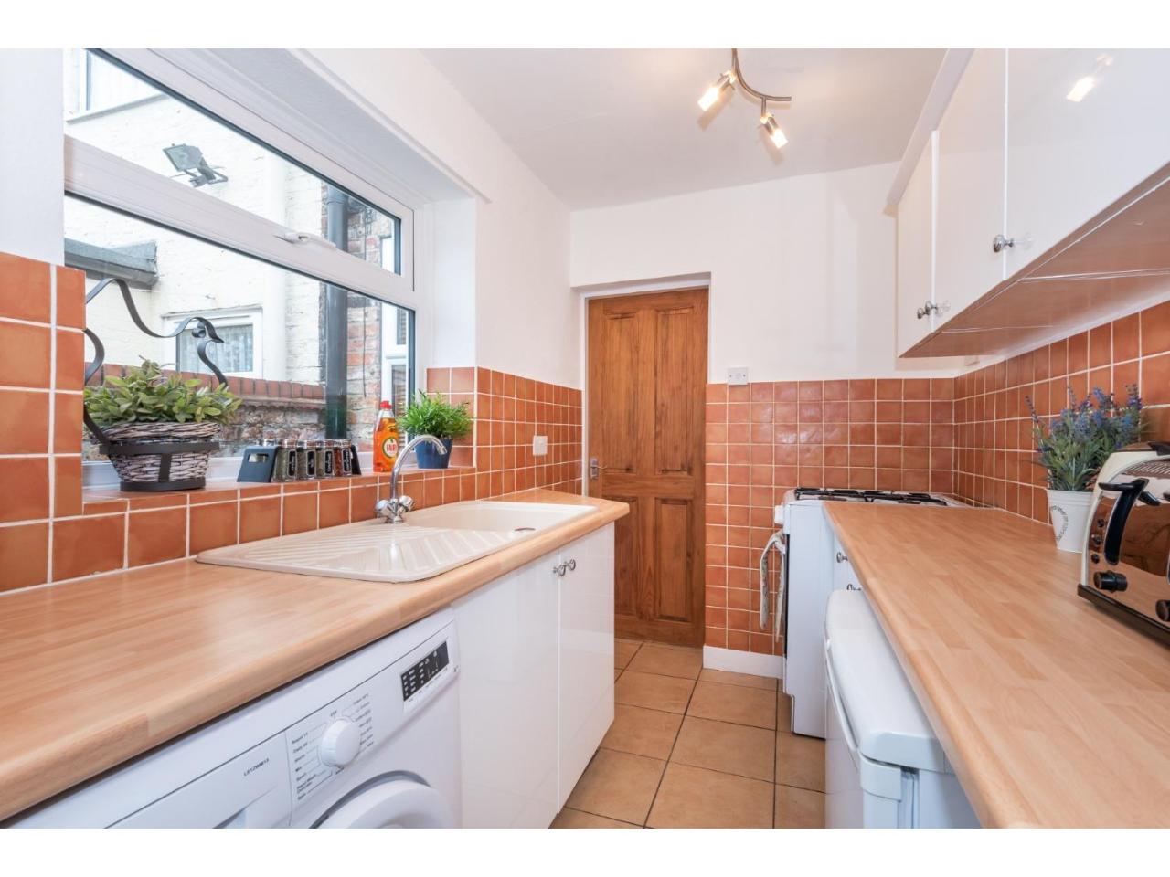 约克Beautiful 2 Bed With Free Parking - Pass The Keys公寓 外观 照片