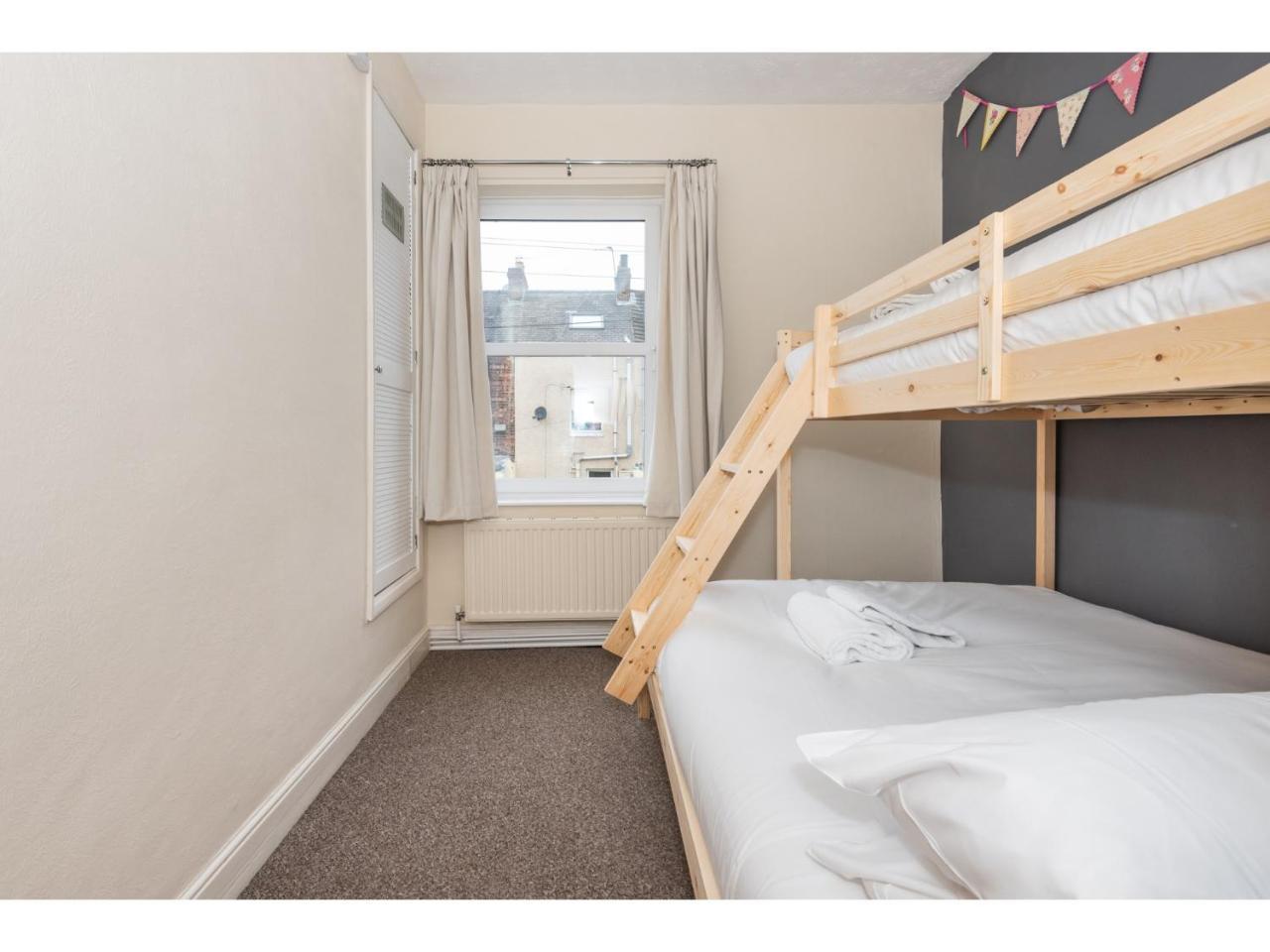 约克Beautiful 2 Bed With Free Parking - Pass The Keys公寓 外观 照片